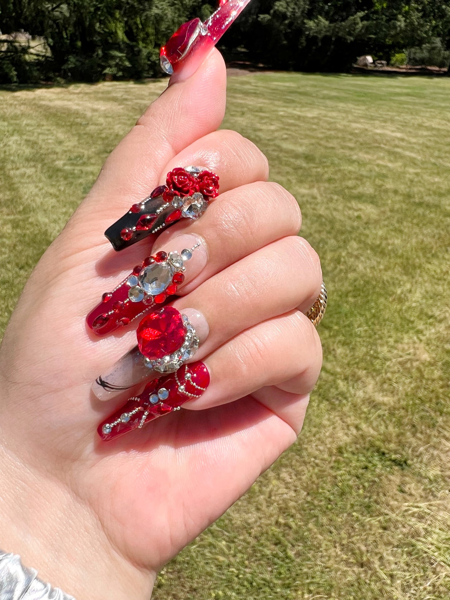 Red and Black Floral Rhinestone Press-on Nail|Glue Nails|Nail Art|False Nails|Elegant Nails|Summer Sale|Fancy Event Nails|Trendy Nails