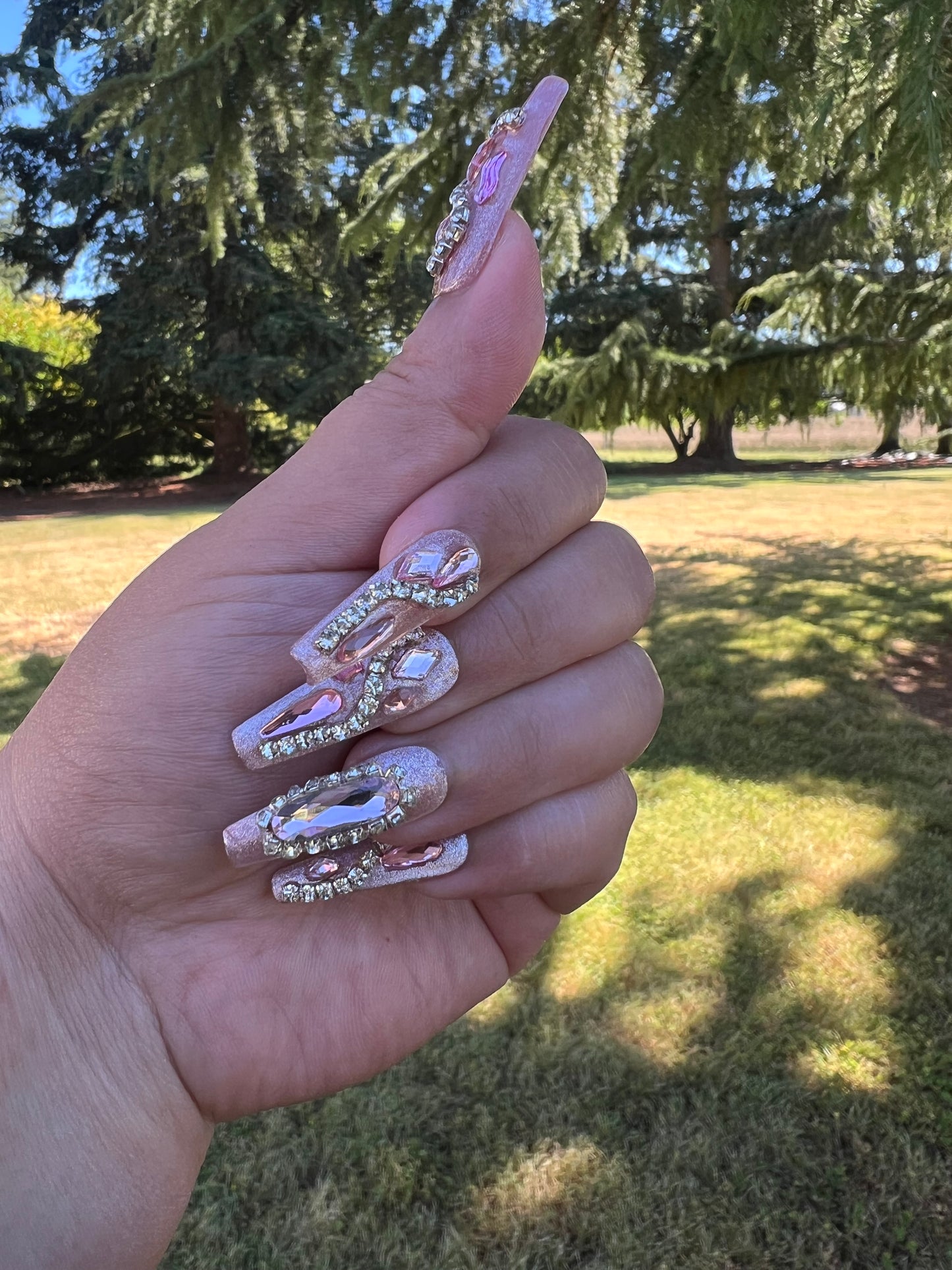 Stunning Pink Crystal Embellished Press-on Nail|Glue Nails|Nail Art|False Nails|Elegant Nails|Summer Sale|Fancy Event Nails|Trendy Nails