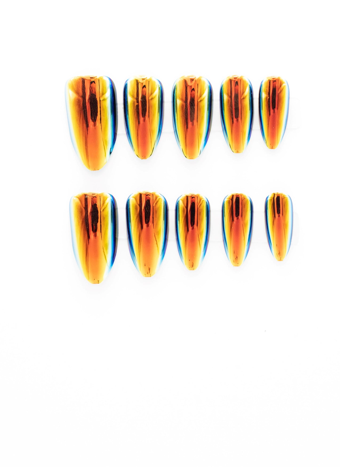 Ombre Nails|Almond Nails|Cute Nail|Nail Designs|False Nails|Elegant Nails|Summer Nail|Nail Art|Trendy Nails|Chrome Nails