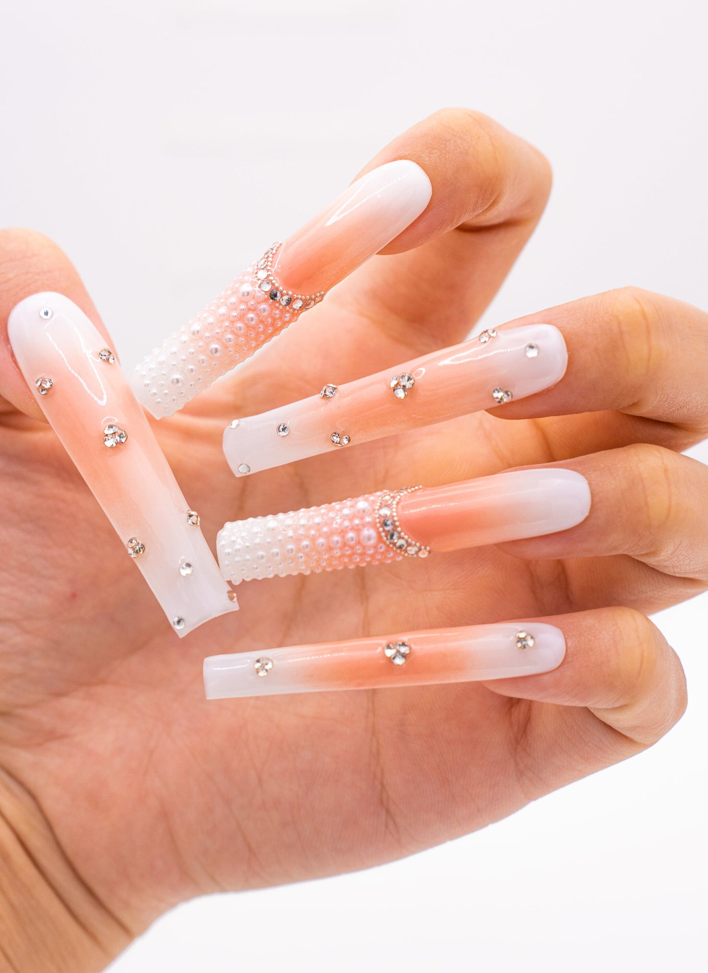 Ombre Nails|Long Nails|Pink Nails|Cute Nail|Nail Designs|False Nails|Elegant Nails|Summer Nail|Nail Art|Trendy Nails