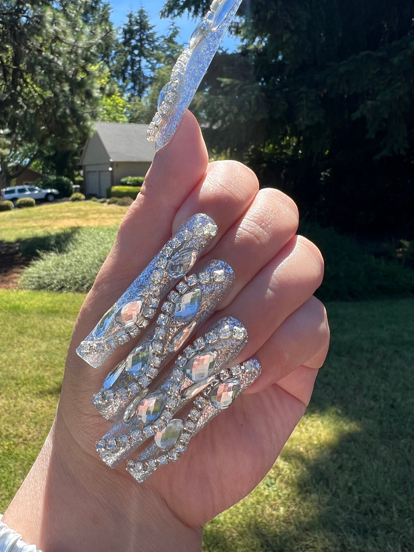 Silver Glitter Rhinestone Press on Nail|Cute Nail|Nail Designs|Nail Art|False Nails|Elegant Nails|Summer Nail|Crystal nails|Trendy Nails