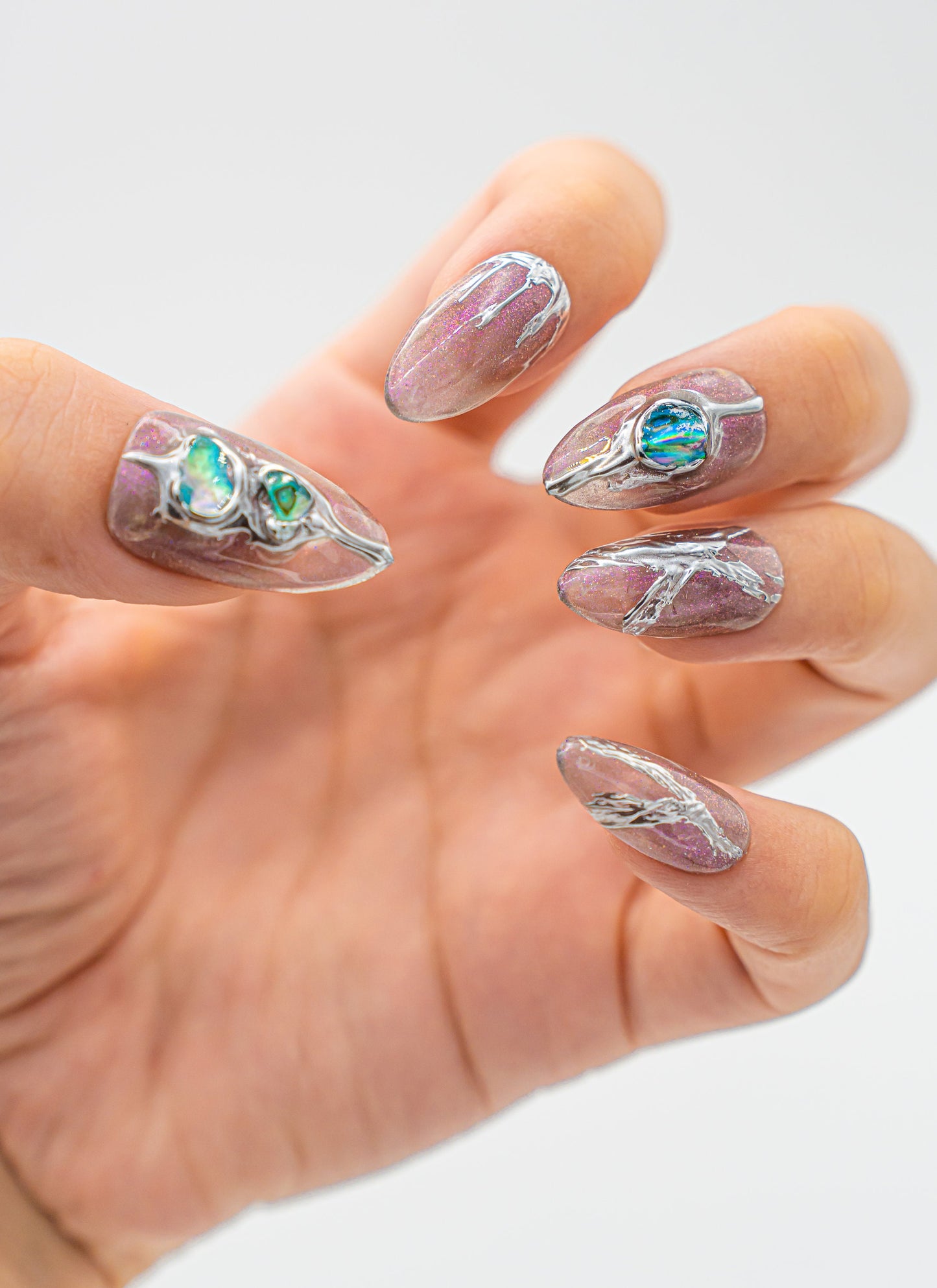 3D Almond Silver Chrome Nails|Cute Nails|Nail Designs|Nail Art|False Nails|Elegant Nails|Summer Nail|Ombre Nails|Trendy Nails|Classy Nails