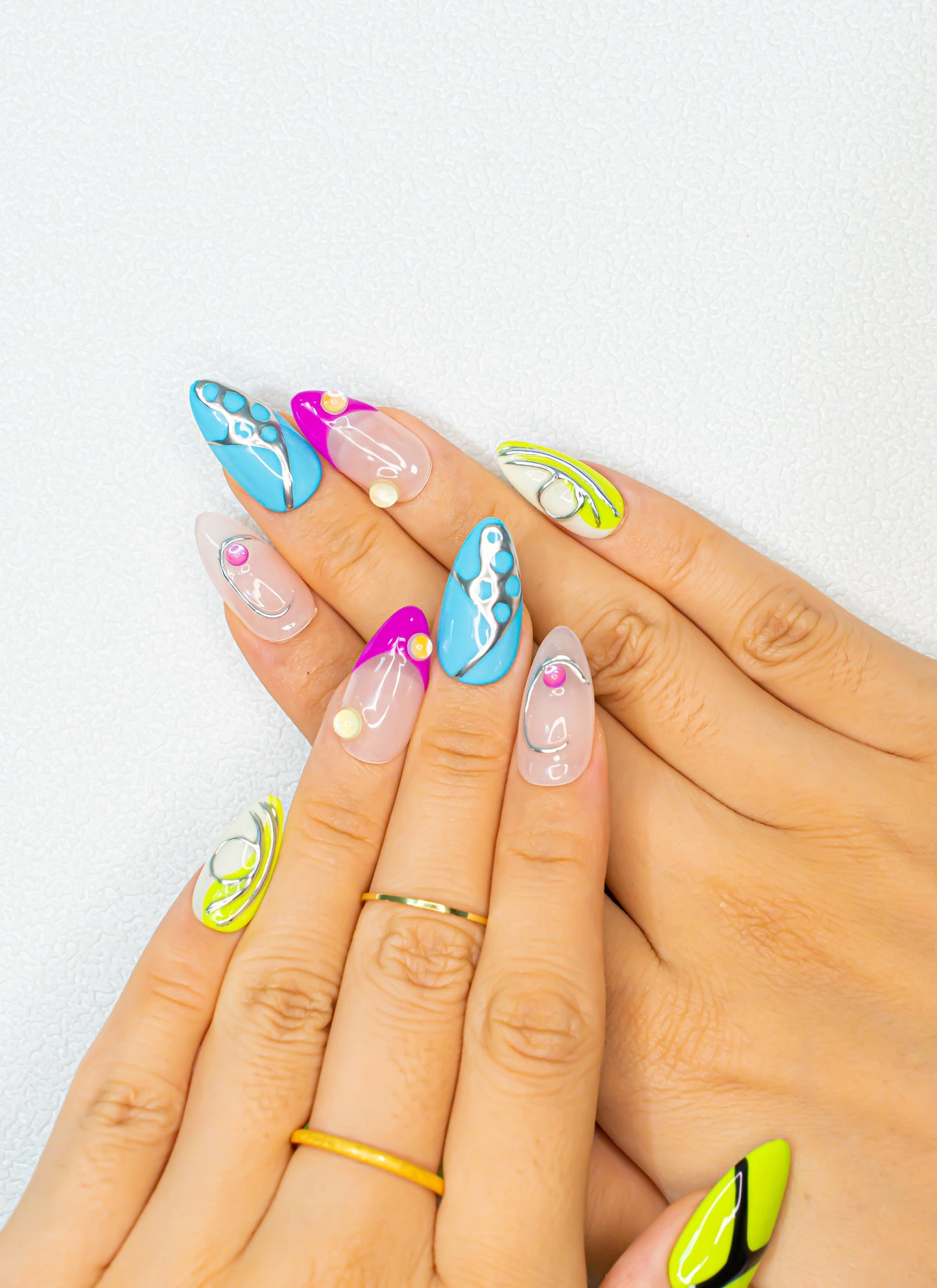 Colorful Nails|Neon Nails|Cute Nails|Beach Nails|Almond Nails|Nail Designs|False Nails|Elegant Nails|Summer Nail|Trendy Nails|Classy Nails