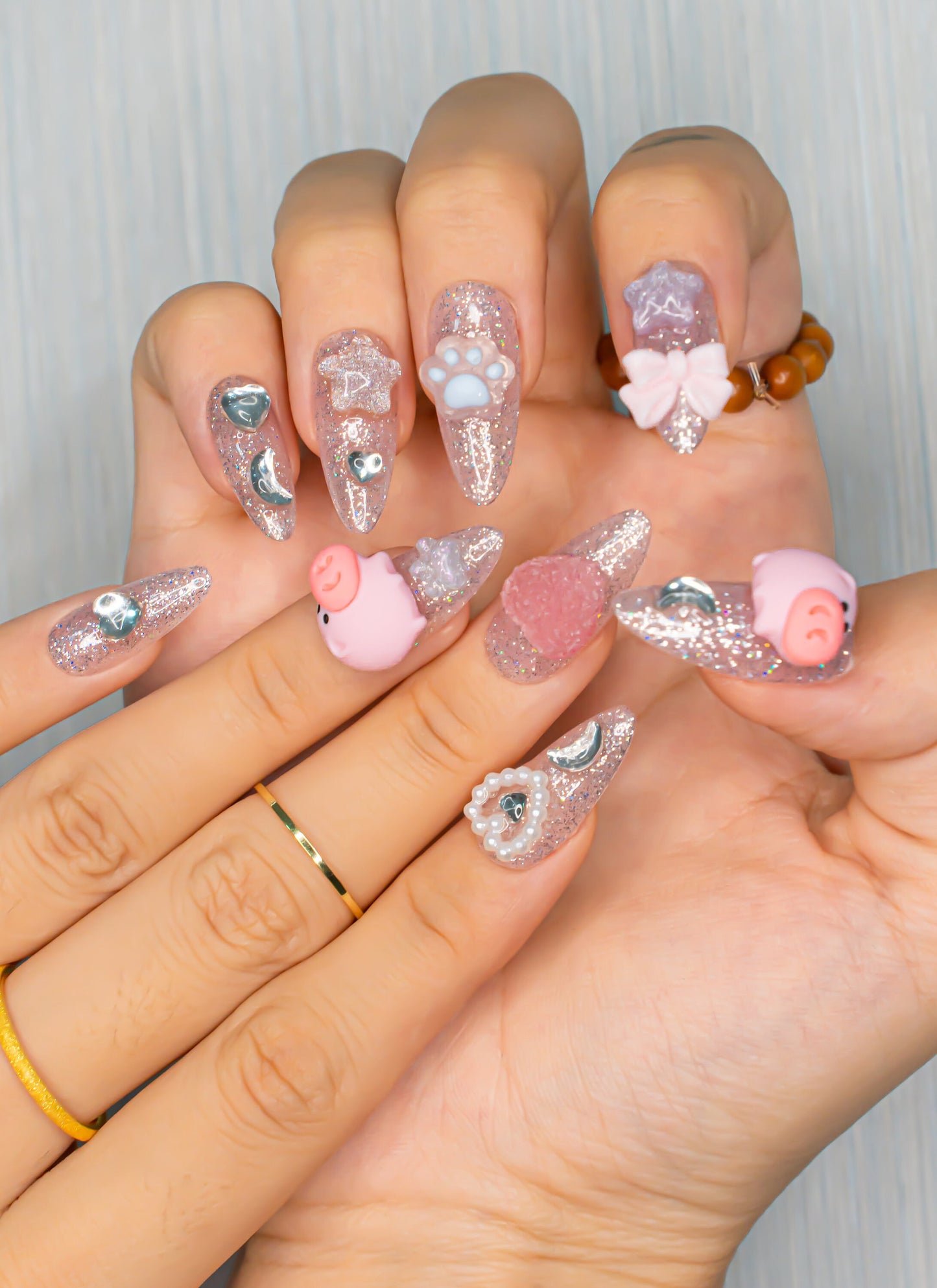 Cute Nails|Summer Nails|Character Nails|Clear Nails|Glittery Nails|Almond Nails|False Nails|Elegant Nails|Trendy Nails|Classy Nails