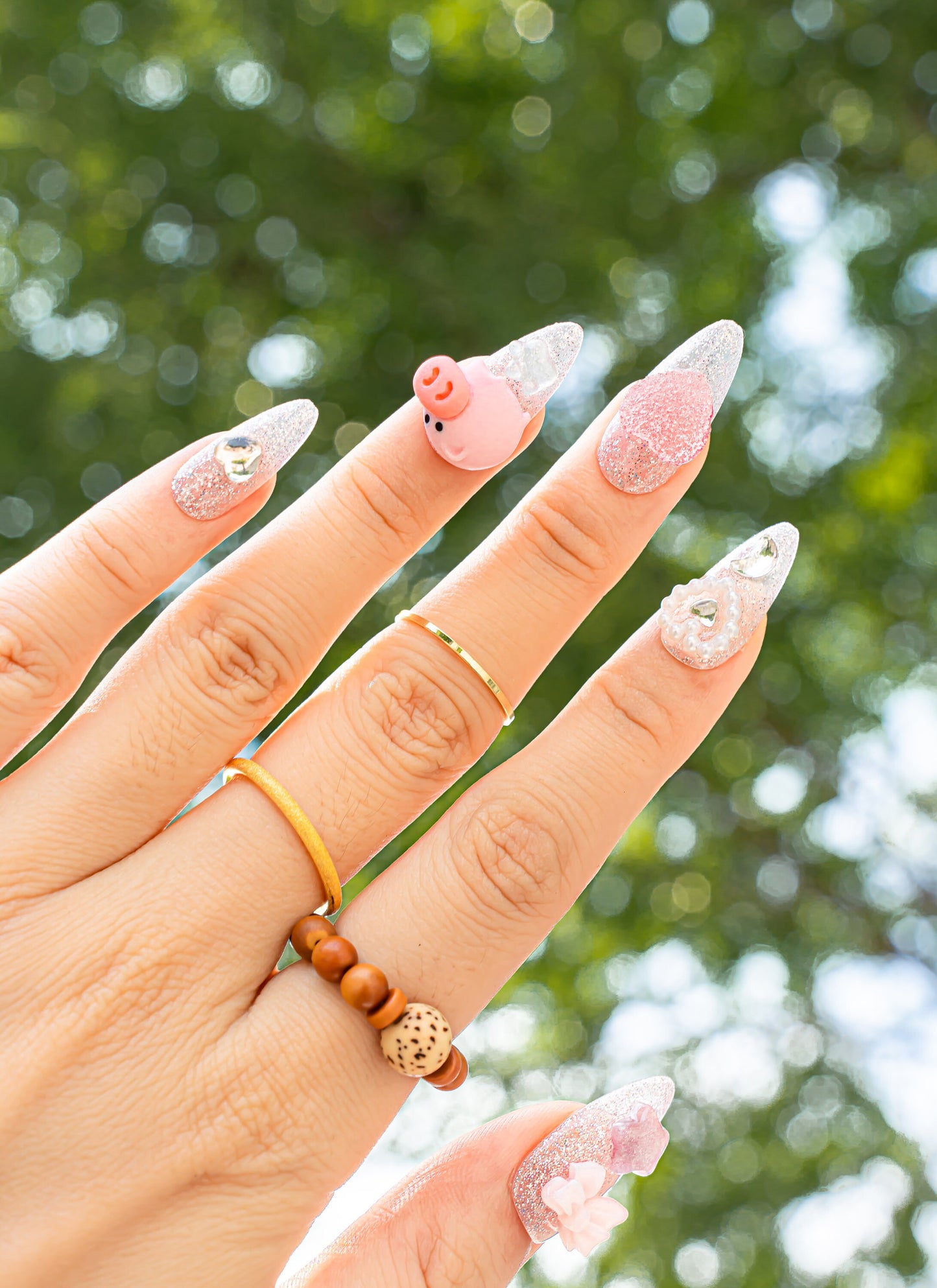 Cute Nails|Summer Nails|Character Nails|Clear Nails|Glittery Nails|Almond Nails|False Nails|Elegant Nails|Trendy Nails|Classy Nails