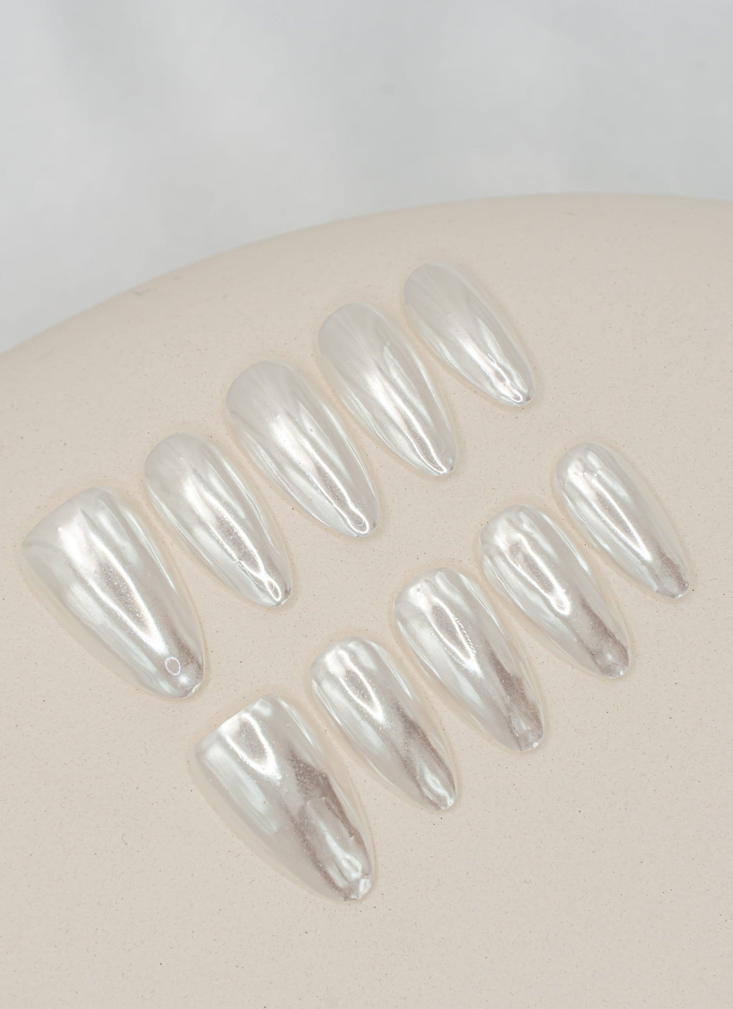 Pearl Almond Nails|Cute Nails|Nail Designs|Free Style|False Nail|Elegant Nail|Summer Nail|Wedding Nails|Trendy Nails|Classy Nails|Gel Nail
