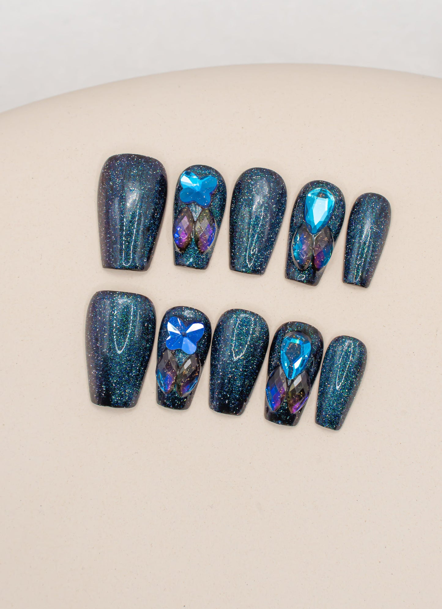 Fall Nails|Galaxy Nails|Glass Nails|Short Coffin Nails|Cute Nails|False Nails|Crystal Nails |Elegant Nails|Trendy Nails|Classy Nails