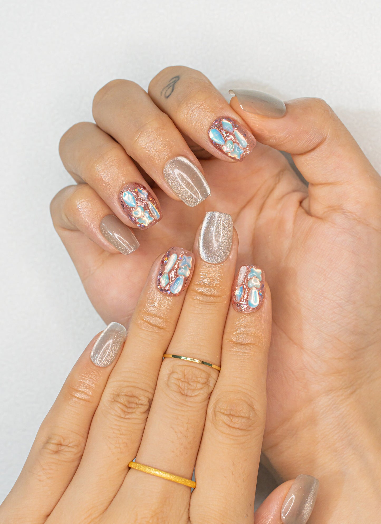 Elegant Nails|Fall Nails|3D Nails|Cat Eye Nails|Crystal Nails|Glass Nails|Beige Nails|Short Square Nails|Trendy Nails|False Nail