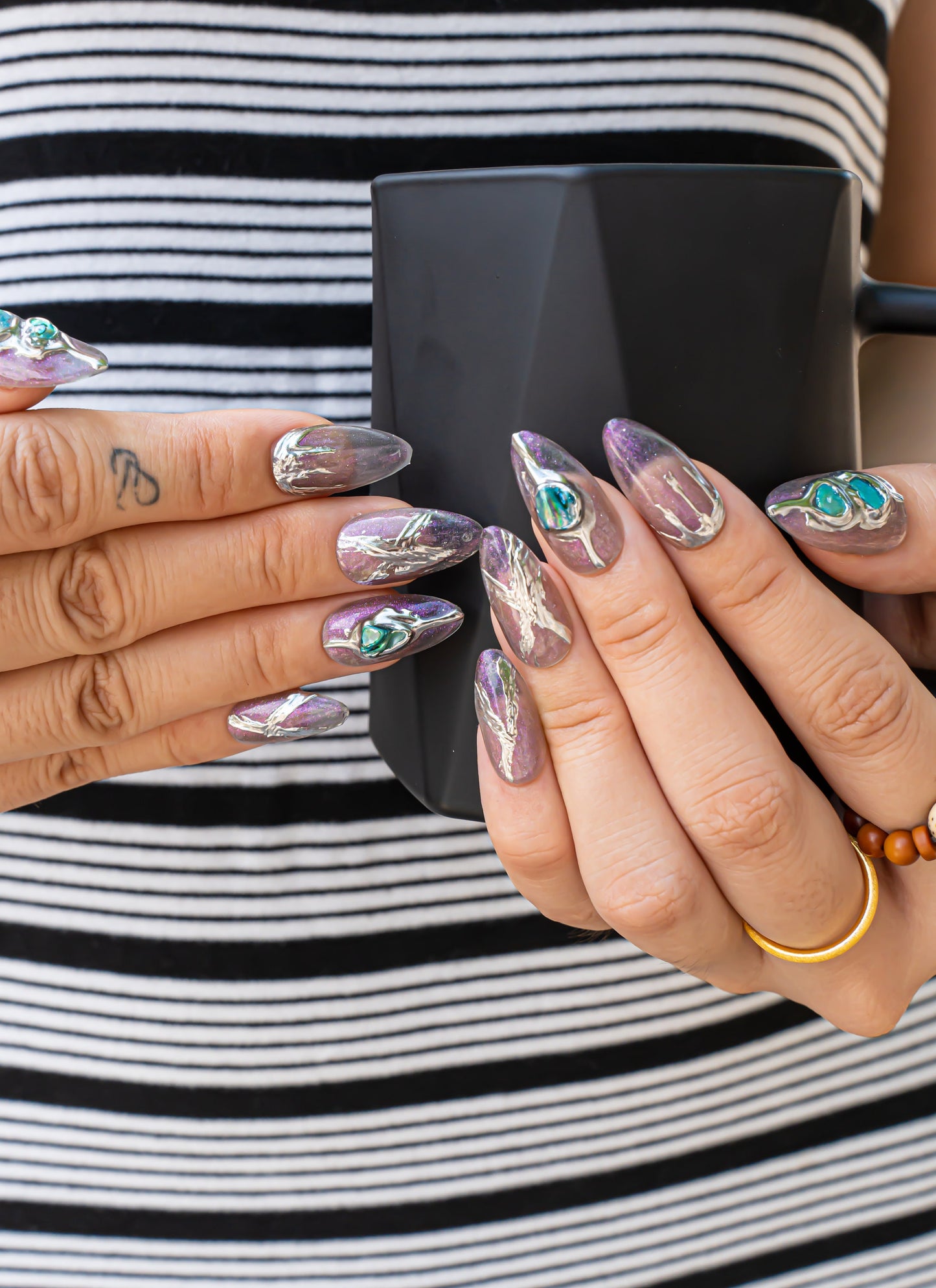 3D Almond Silver Chrome Nails|Cute Nails|Nail Designs|Nail Art|False Nails|Elegant Nails|Summer Nail|Ombre Nails|Trendy Nails|Classy Nails