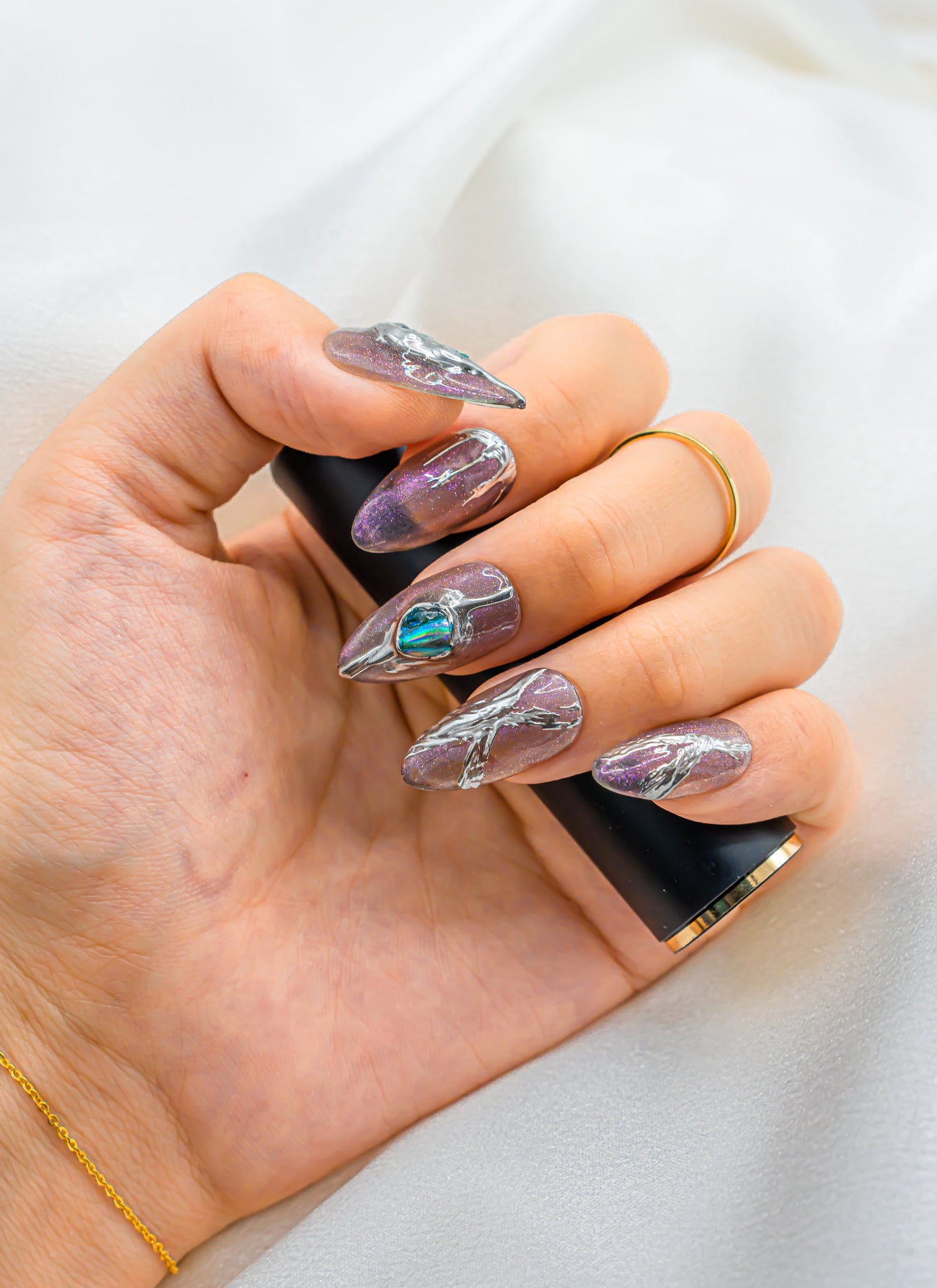 3D Almond Silver Chrome Nails|Cute Nails|Nail Designs|Nail Art|False Nails|Elegant Nails|Summer Nail|Ombre Nails|Trendy Nails|Classy Nails