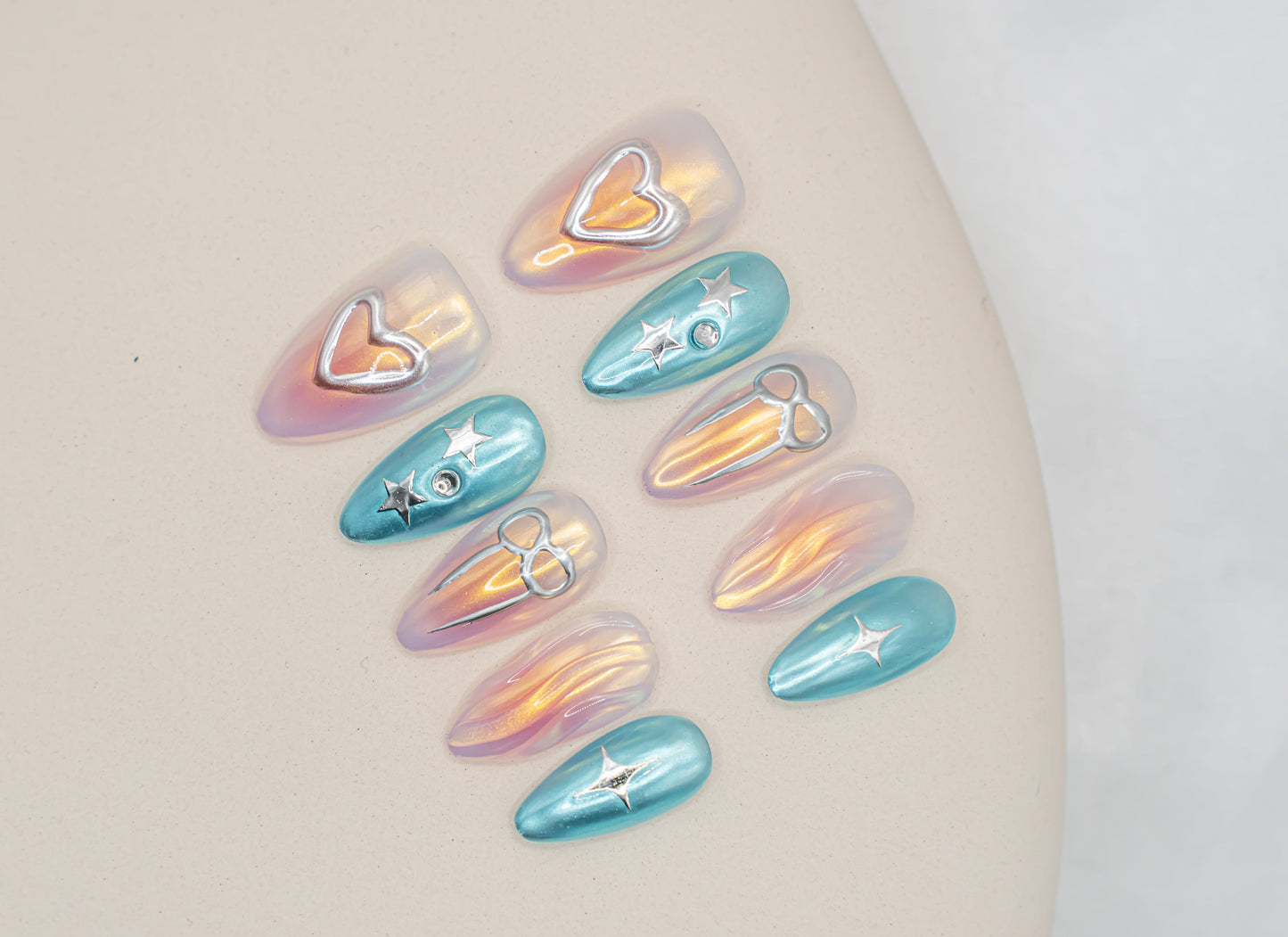 Star Nails|Heart Nails|Ombre Nails|Cute Nails|Beach Nails|Nail Designs|False Nails|Elegant Nails|Summer Nail|Trendy Nails|Classy Nails