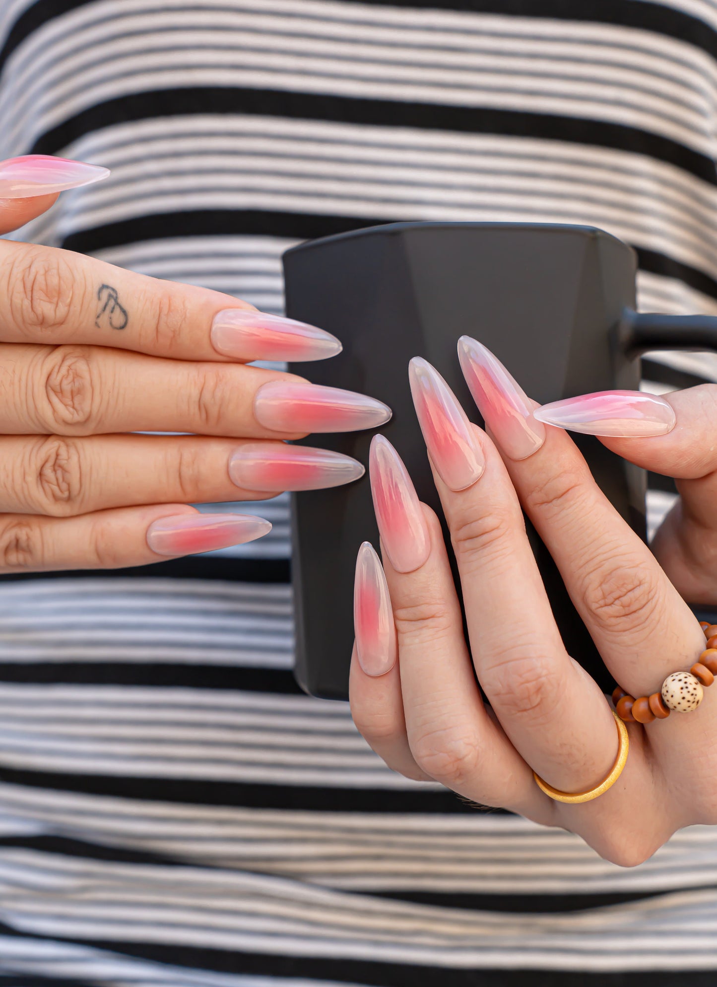 Ombre Nails|Pink Nails|Beach Nails|Long Almond Nails|Elegant Nails|Cute Nails|Nail Designs|False Nails|Summer Nail|Trendy Nails|Classy Nails