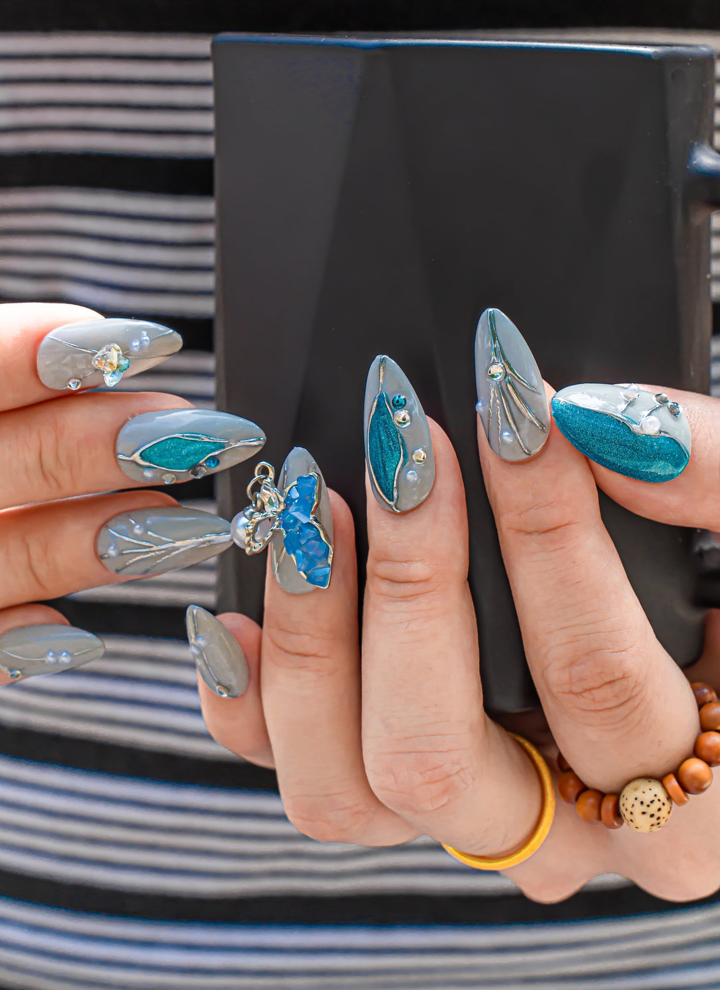 Aura 3D Chrome Nails|Cute Nails|Nail Designs|Free Style|False Nails|Elegant Nails|Summer Nail|Metallic Nail|Trendy Nails|Classy Nails