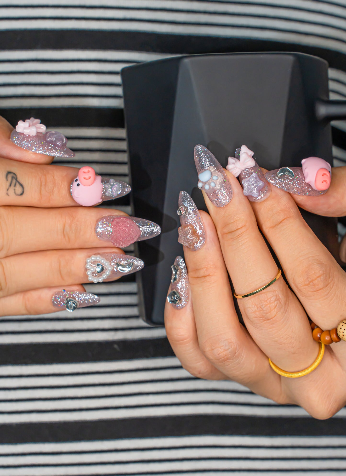 Cute Nails|Summer Nails|Character Nails|Clear Nails|Glittery Nails|Almond Nails|False Nails|Elegant Nails|Trendy Nails|Classy Nails