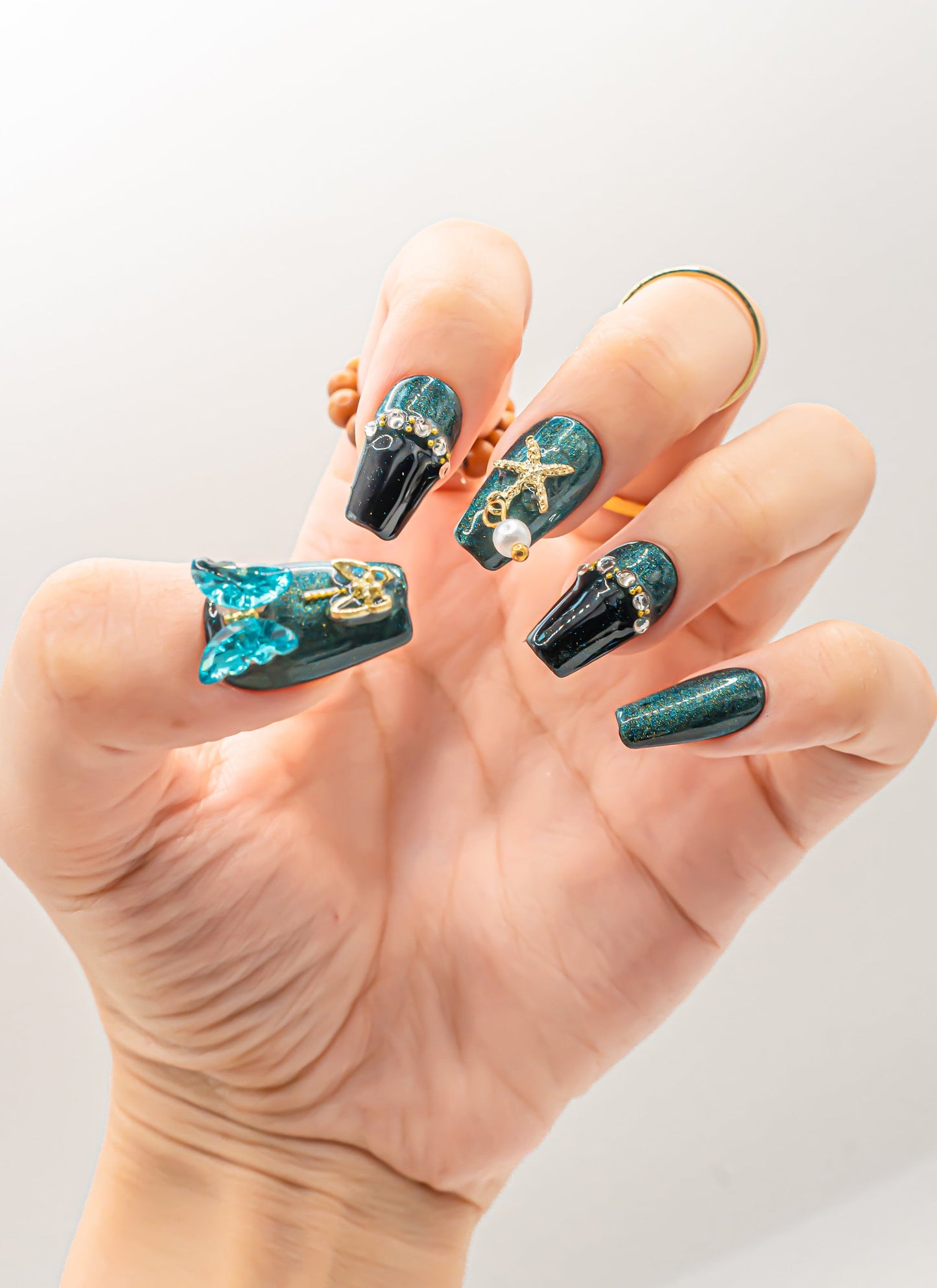 Summer Nail|Cute Nail|Ocean Nails|Beach Nails|Glitter Nails|Crystal Nails|Nail Designs|False Nail|Elegant Nails|Classy Nail|Trendy Nail|