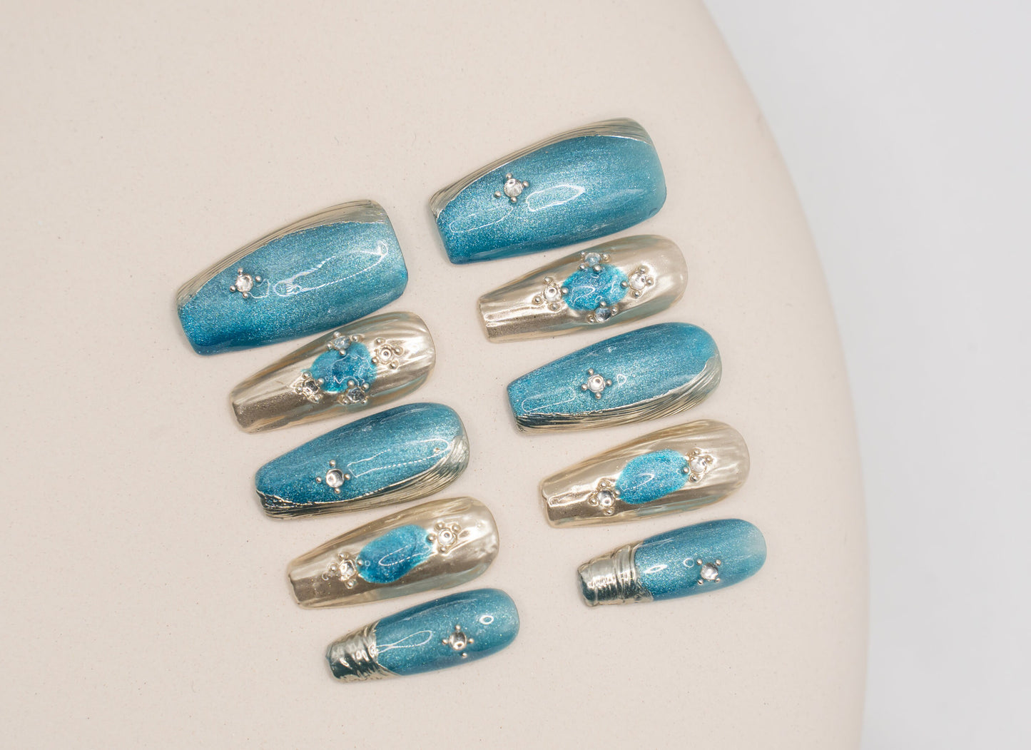 Elegant Nails|Summer Nails|Ocean Nails|Beach Nails|Mermaid Nails|Chrome Nails|Metallic Nails|Long Coffin Nails|False Nails|Trendy Nails