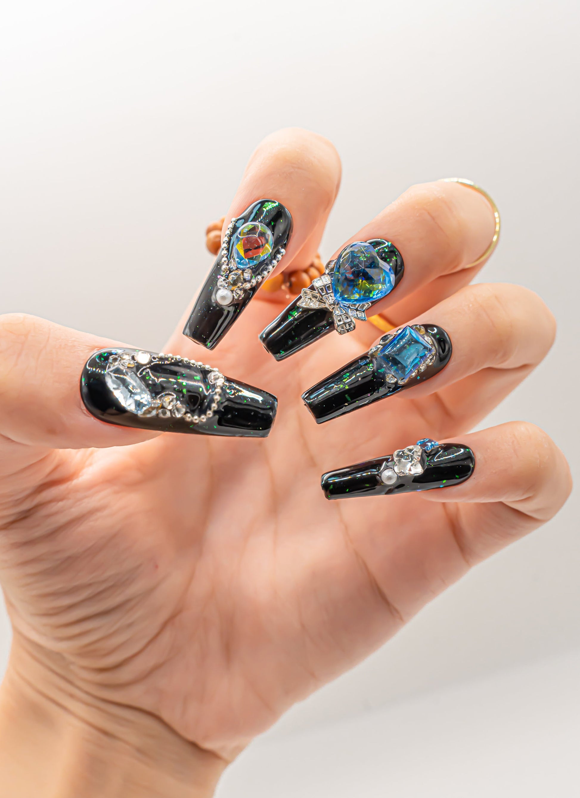 Glamorous Black Crystal Nail Trend