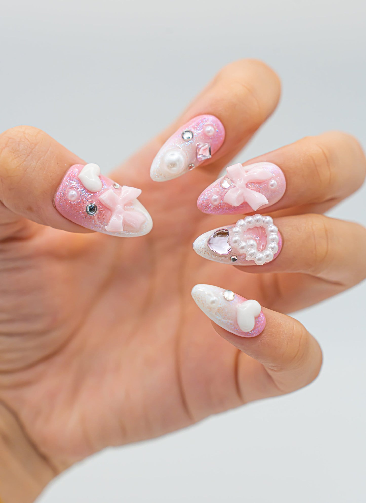 Pink Nails|Ombre Nails|Glitter nails|Cute Nails|Nail Designs|False Nails|Elegant Nails|Summer Nail|Trendy Nails|Classy Nails