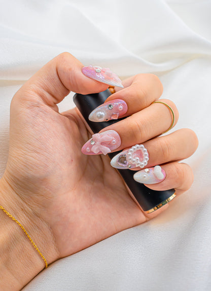 Pink Nails|Ombre Nails|Glitter nails|Cute Nails|Nail Designs|False Nails|Elegant Nails|Summer Nail|Trendy Nails|Classy Nails