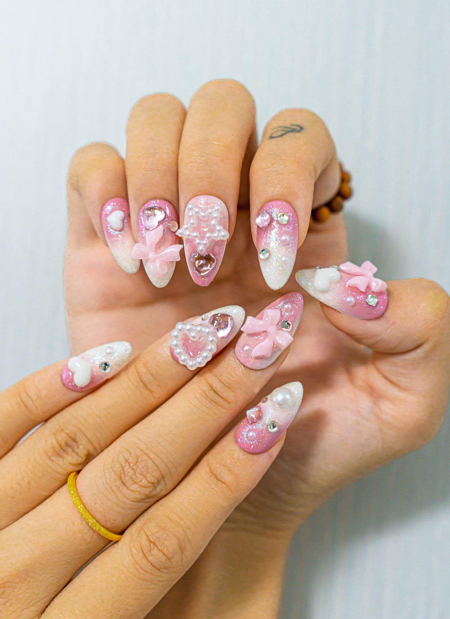 Pink Nails|Ombre Nails|Glitter nails|Cute Nails|Nail Designs|False Nails|Elegant Nails|Summer Nail|Trendy Nails|Classy Nails
