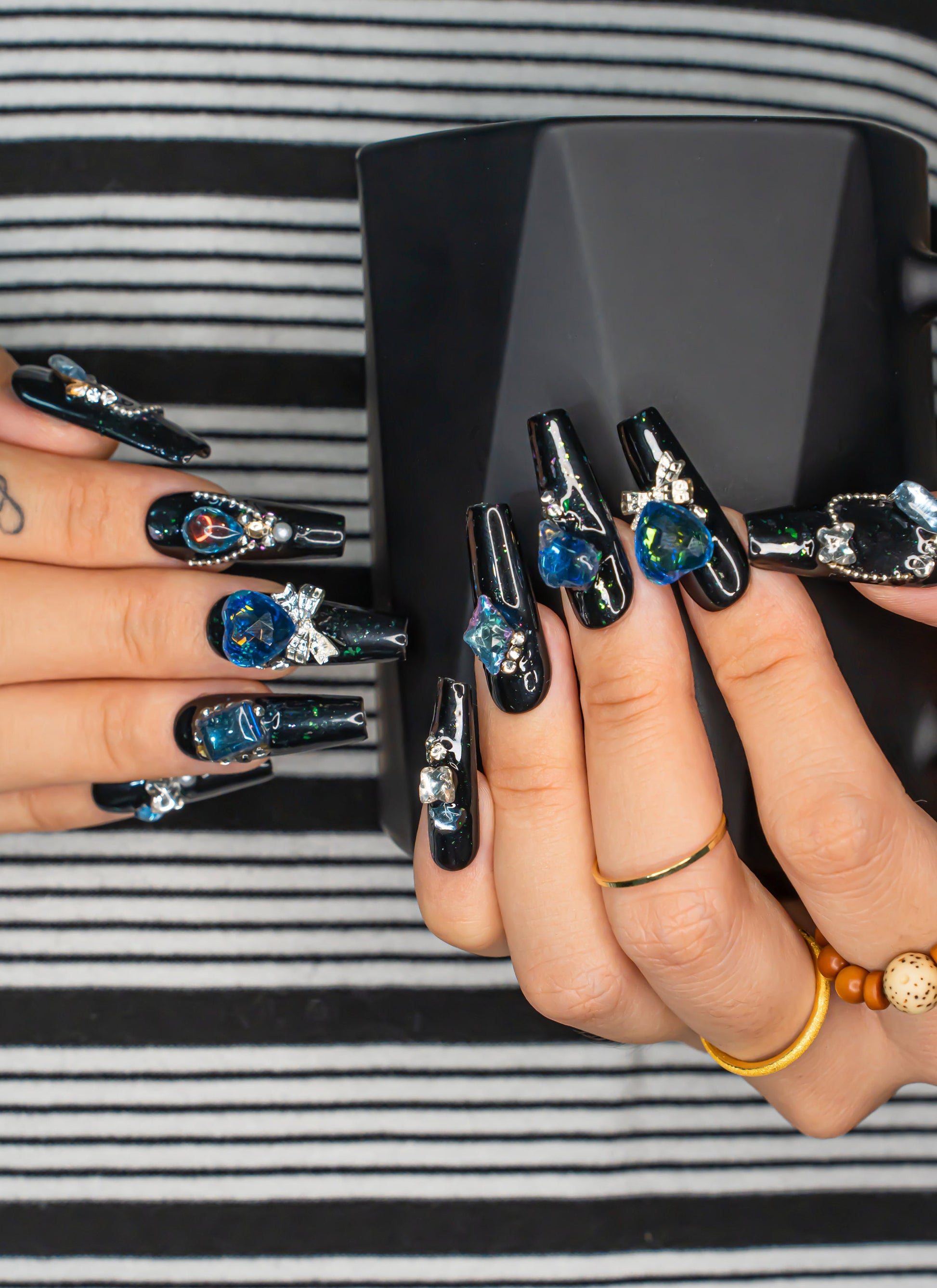 Glam Black Crystal Fall Nail Trend